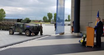 Die USA schenken dem Kosovo 27 Militärfahrzeuge