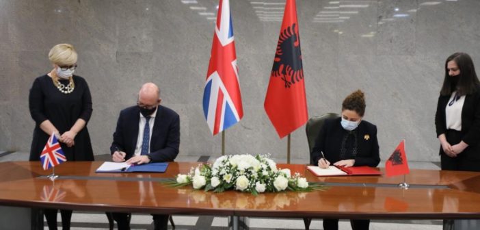 Vereinigtes Königreich und Albanien unterzeichnen Wirtschaftsabkommen